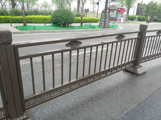 道路护栏