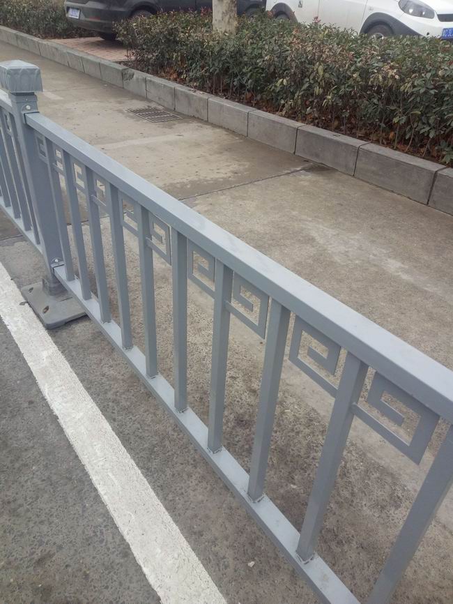 道路护栏