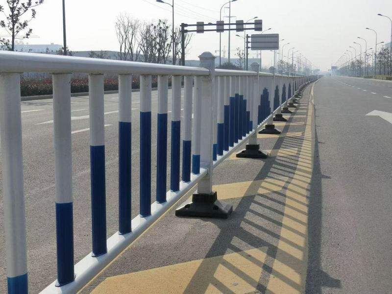 道路护栏